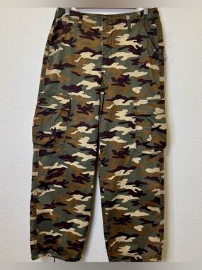 Levi’s ‘94 Baggy Camo Cargo Pants High Rise Utility Streetwear Size 29